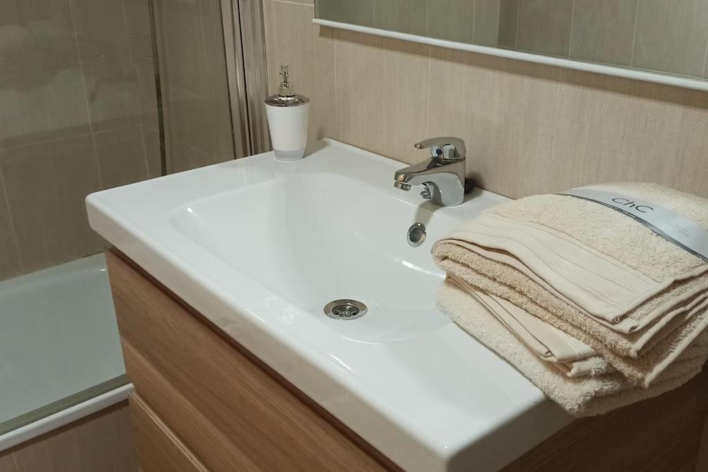 Atico En Paiporta Con 2 Grandes Terrazas Apartment Валенсия Екстериор снимка